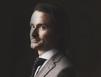 Maître Cyrille Mayoux, Avocat à Paris 08