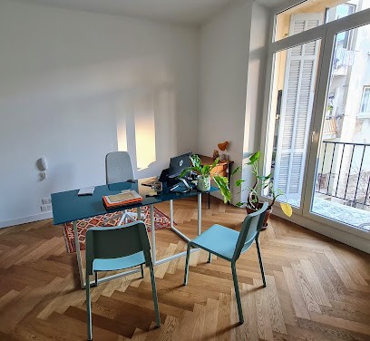 Constance Rudloff - Avocate en Droit Public / Droit des Etrangers, Avocat à Marseille 06