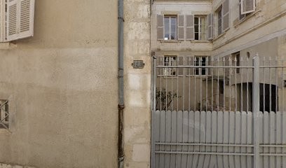 Marie Mandeville, Avocat à Bourges