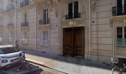 Camille DANG Avocat droit du tourisme, Avocat à Paris 17