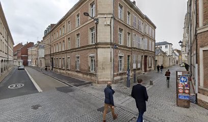 Robert Virginie, Avocat à Amiens