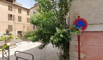 Societe Fiduciaire Nationale Juridique Et Fiscale - Denominat, Avocat à Manosque