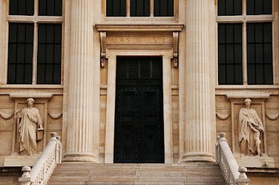 Avocat à la Cour de Paris, Avocat à Paris 02