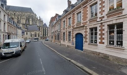 Marras Giuseppina, Avocat à Amiens