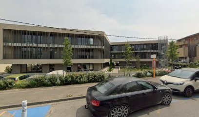 1935 Avocat, Avocat à Venelles