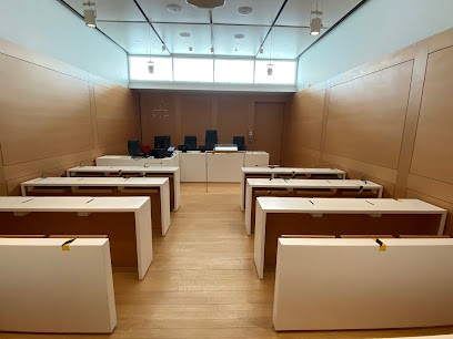 Amélie Rogeret, Avocat en droit de la famille, divorce, Paris 6, Avocat à Paris 06