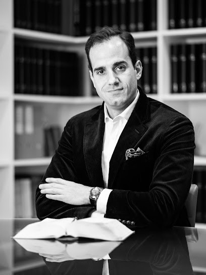 Charles-Elie MARTIN : Avocat en Droit du Travail, Avocat à Paris 17