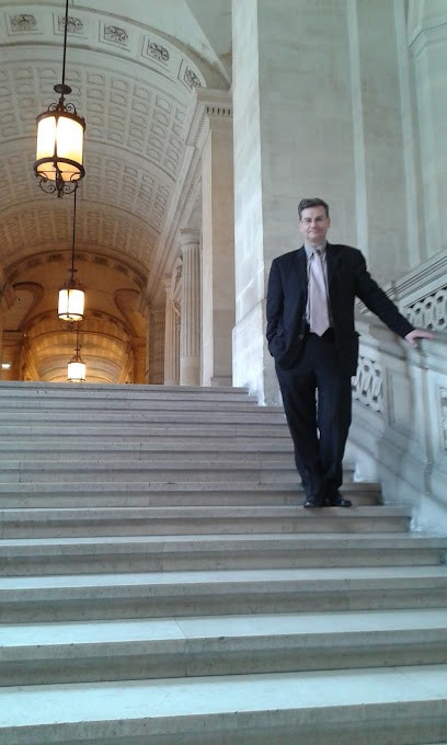 Wolfram Advocat, Avocat à Paris 10