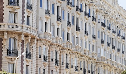 Sarah Baye Avocat, Avocat à Cannes