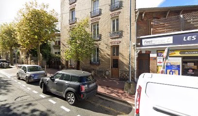 Aguirre Emperatriz, Avocat à Montrouge