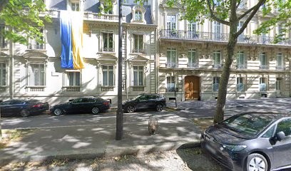 Corinne BATTESTINI-RULLIER, Avocat à Paris 17