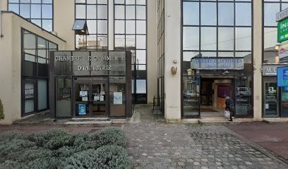 Lila Ouachek, Avocat à Montargis