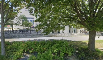 Kazi Tani Dominique, Avocat à Montigny-le-Bretonneux