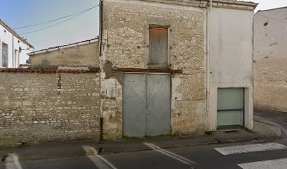 Cicéron Avocat, Avocat à Surgères