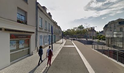 Robet Edith, Avocat à Chartres