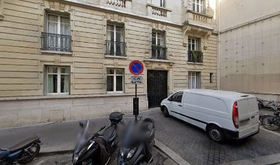 Justine Charbonneau Avocate droit du travail, Avocat à Paris 17